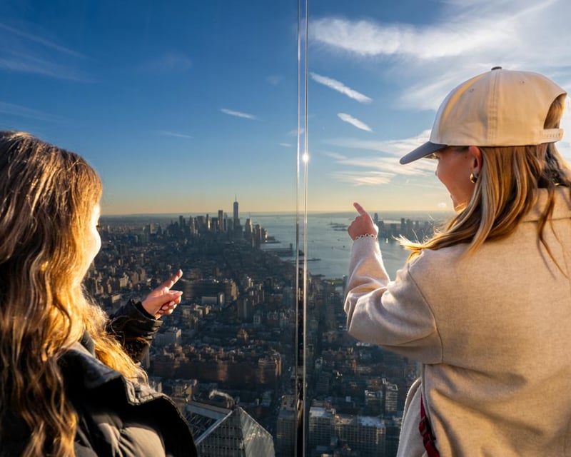 High Line & Edge Observatory Walking Tour in New York City
