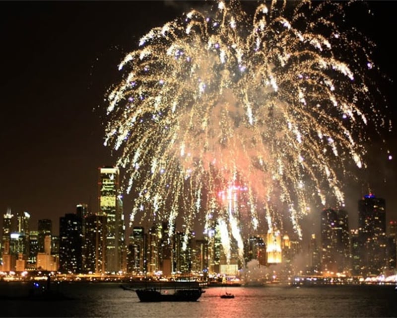 90-Minute Chicago Lake Michigan Fireworks Cruise