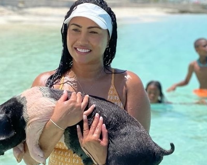 Nassau Swimming Pigs & Snorkeling Tour