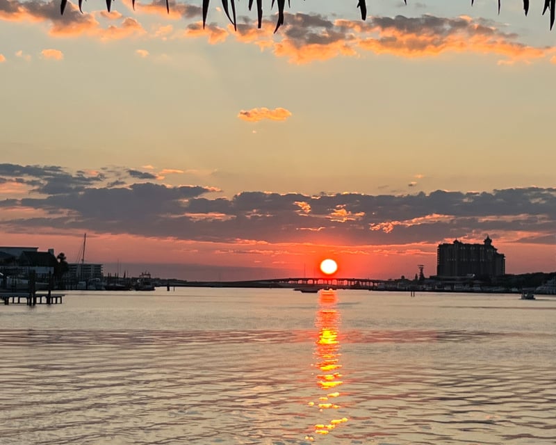 Sunset Tiki Boat Charter in Destin