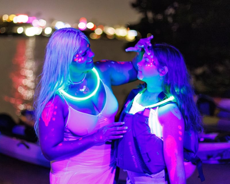 Glow Paint Night Kayak Tour in San Juan