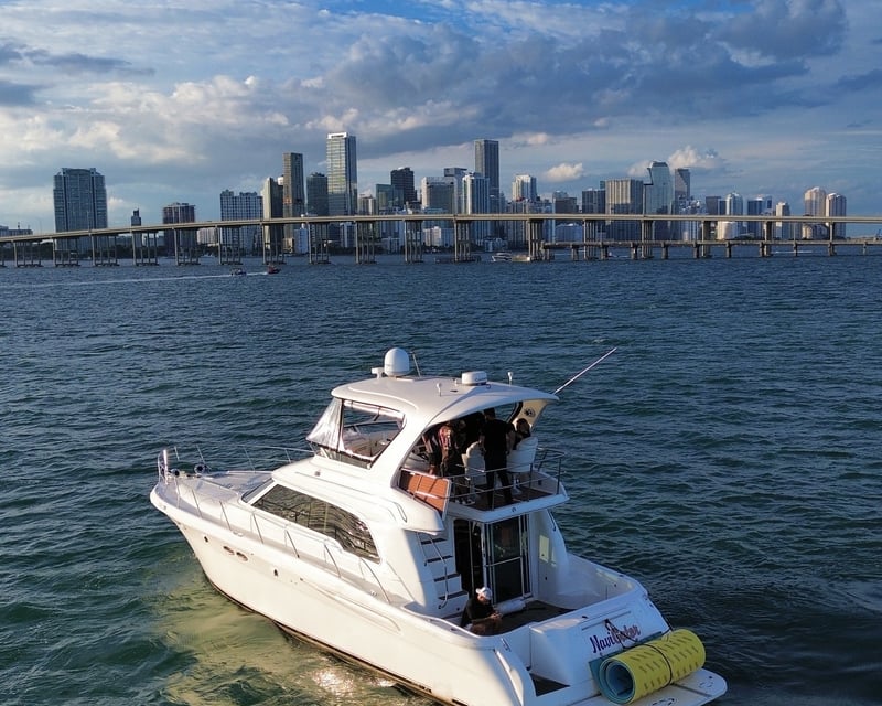 4-Hour Miami Private Yacht Charter