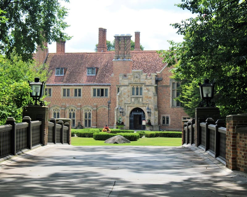 Guided Historic Mansion Tour in Rochester