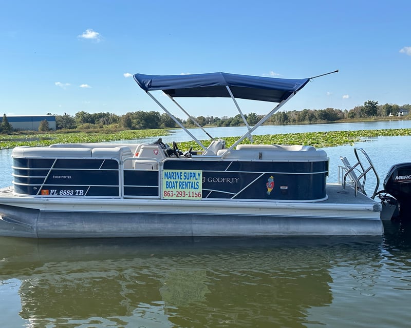 22' Pontoon Boat Rental on the Winter Haven Chain of Lakes