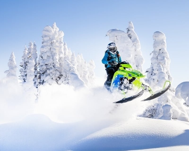 5-Day Snowmobile Rental in Bighorn National Forest