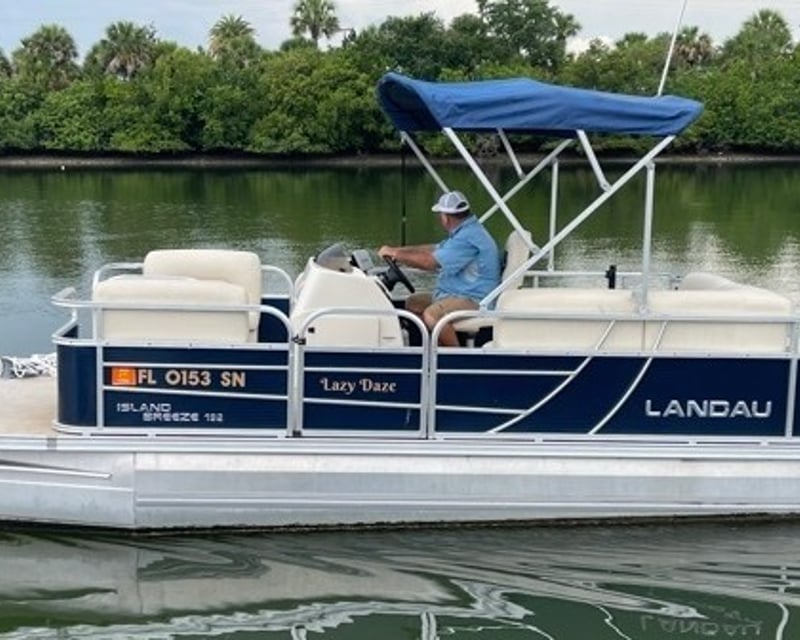 18' Pontoon Boat Rental in New Smyrna Beach