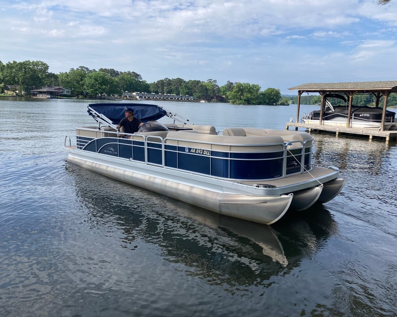 Cruise Lake Travis on a 26' Pontoon Charter