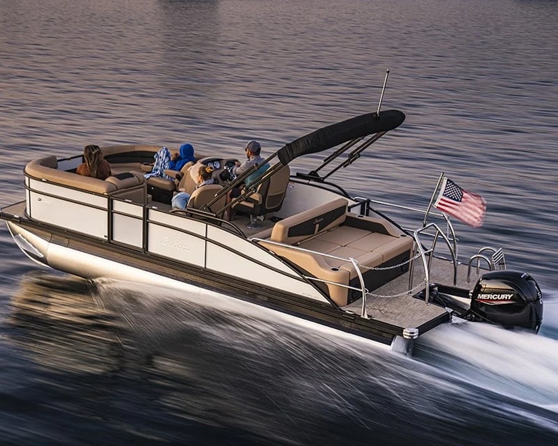 22' Boat Rental with Fish Finder in Bigfork