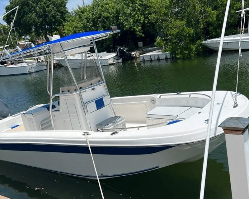 23' Carolina Skiff Boat Rental in Summerland Key