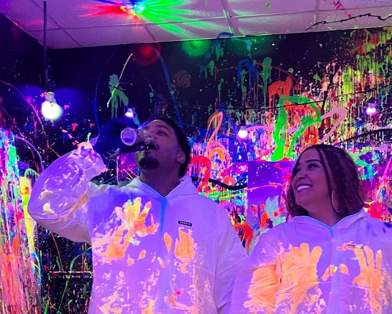 Glow Couples Painting Class in Sandy Springs
