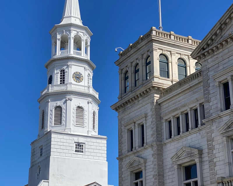 Historic Charleston Walking Tour of Beauty & Tragedy