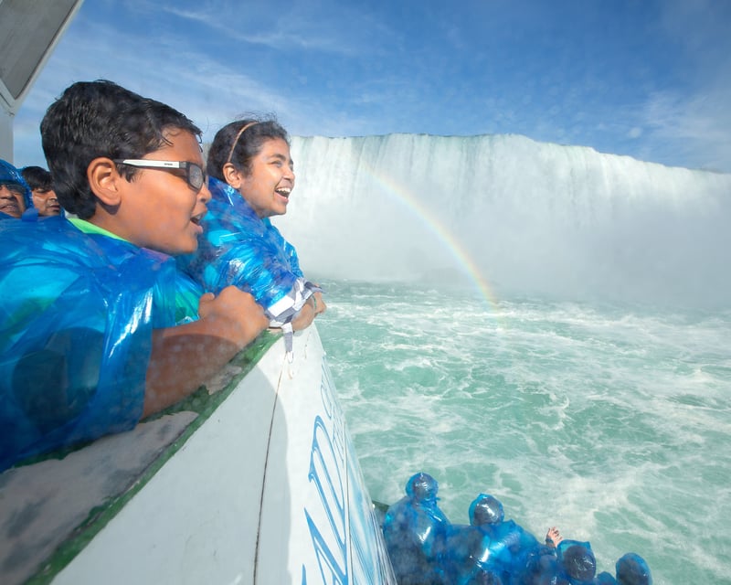 Night Illumination Walking Tour of Niagara Falls USA