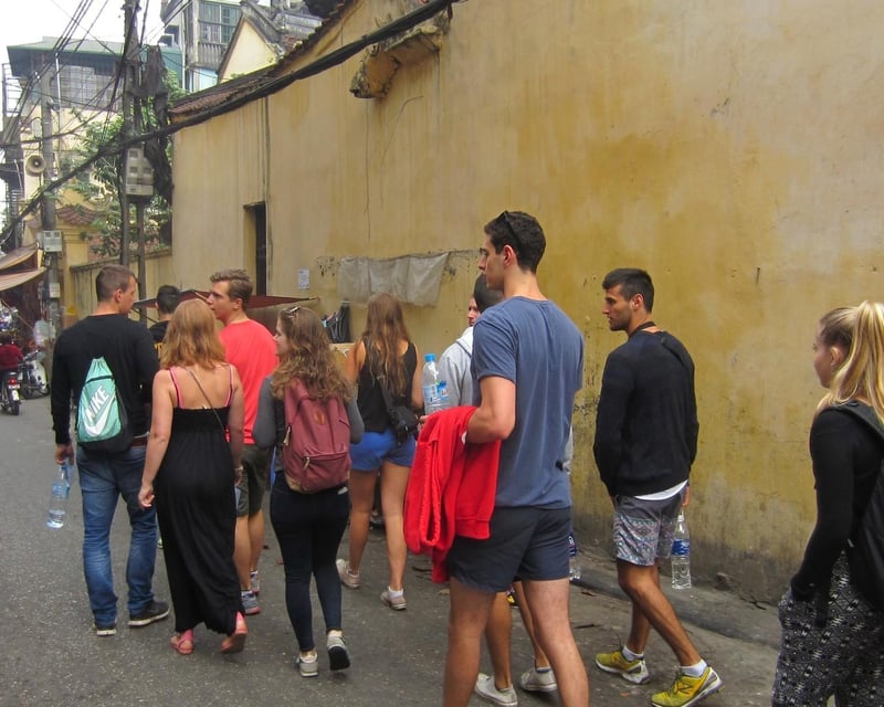 Morning Food Walking Tour in Hanoi