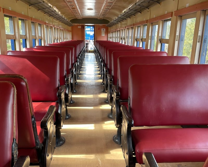 3-Hour Trough Canyon Scenic Train Ride