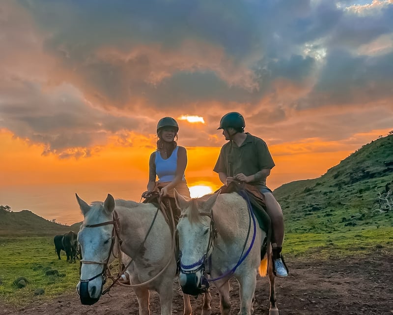 Private Sunset Horseback Ride in Kapolei, Oahu