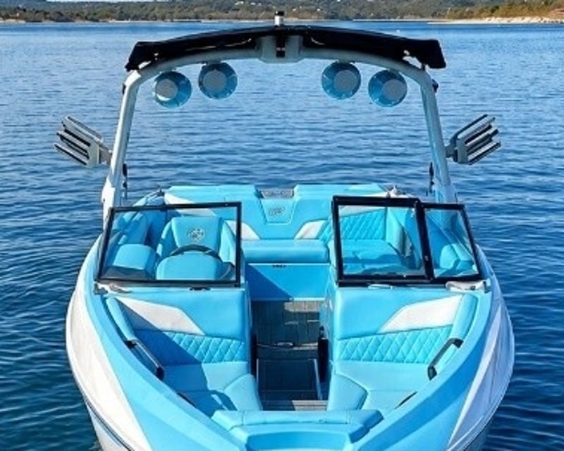 Private Captained Surf Boat Charter on Lake Travis