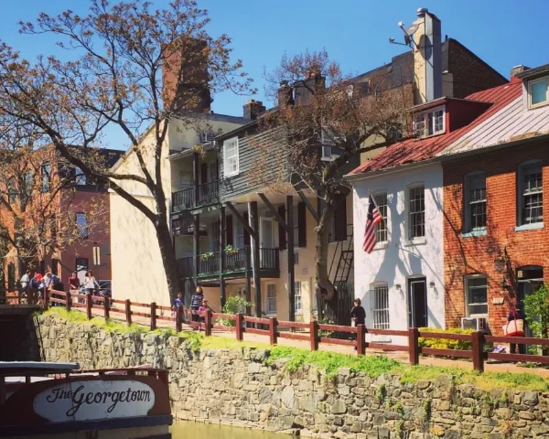 Guided Georgetown Walking Tour to the Waterfront