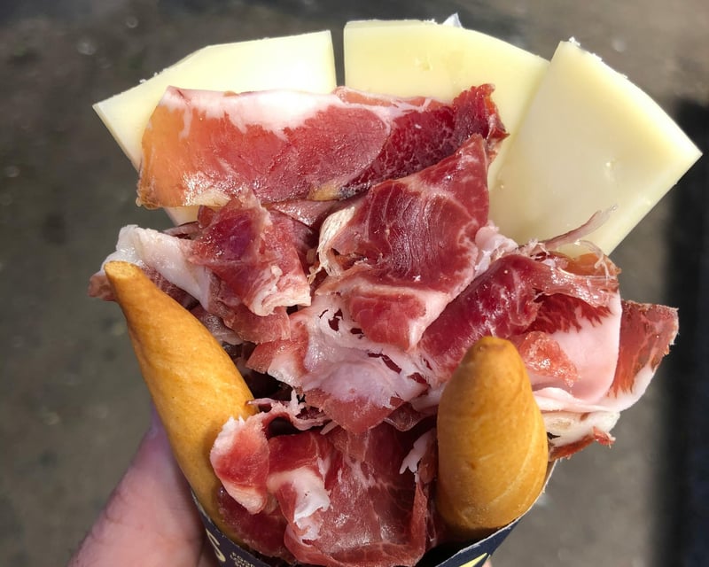 Italian Food & History Tour in Greenwich Village