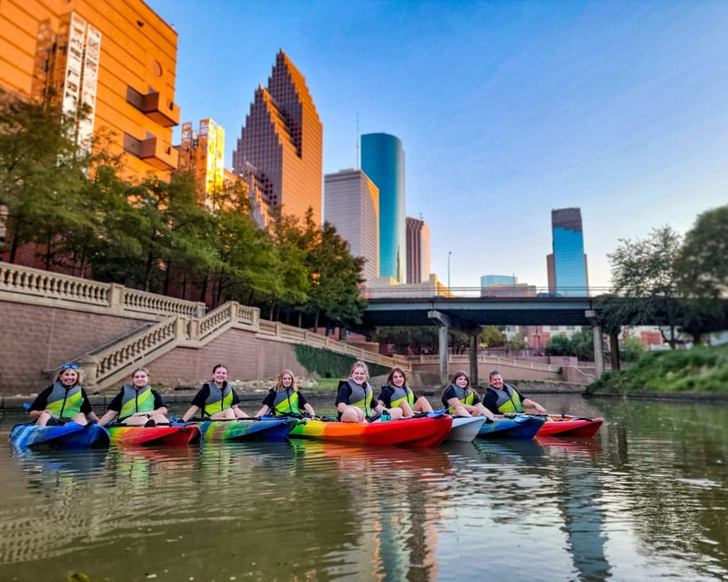 Sunset Bat Bridge Guided Kayak Tour in Houston