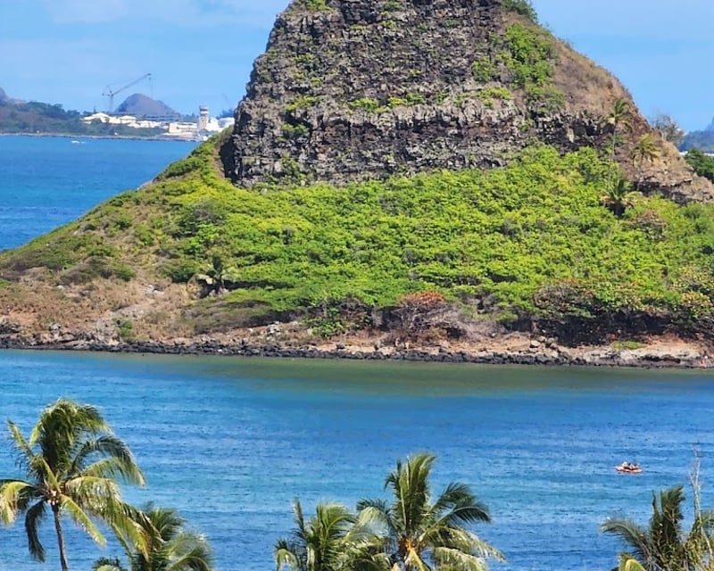 Guided Oahu China Man's Hat Tour