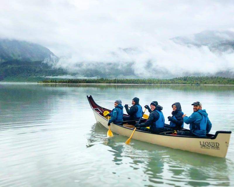 Mendenhall Glacier Guided Canoe Tour