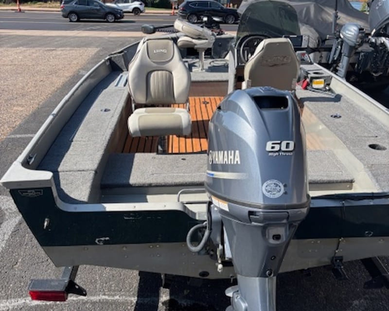 Minocqua 60 HP Fishing Boat Rental