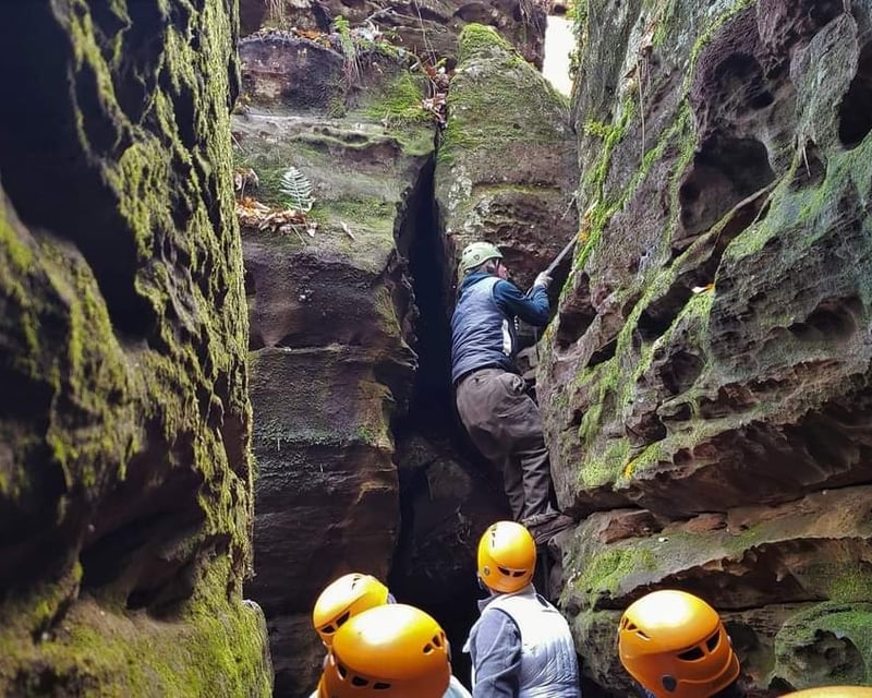 Hocking Hills Guided Rock Challenge Tour With Tunnels