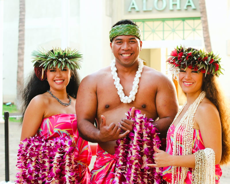 Honolulu Luau Dinner & Fire Show with Classic Seating