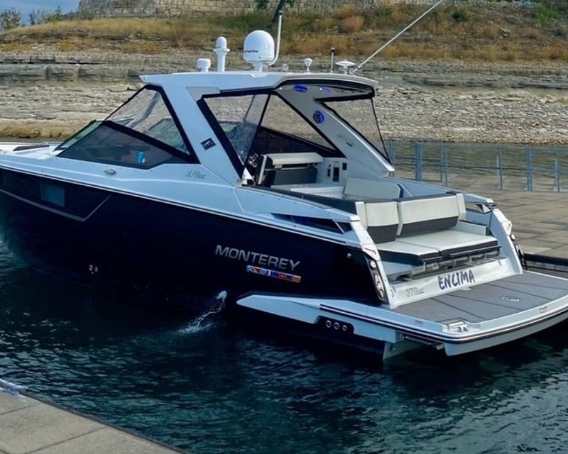 Lake Travis 38' Yacht Charter