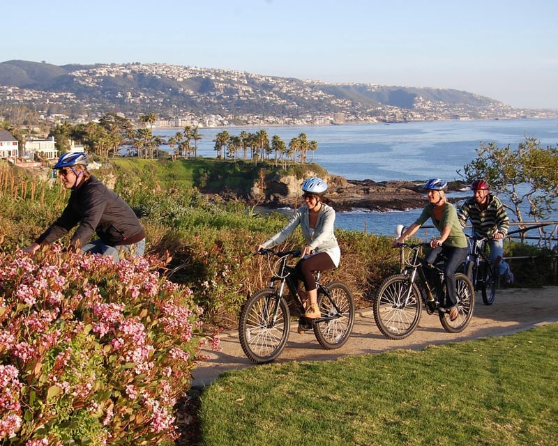 E-Bike Back Roads Tour of Laguna Beach & Heisler Park