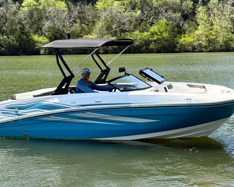 Self-Captained Boat Rental on Lake Travis or Lake Austin