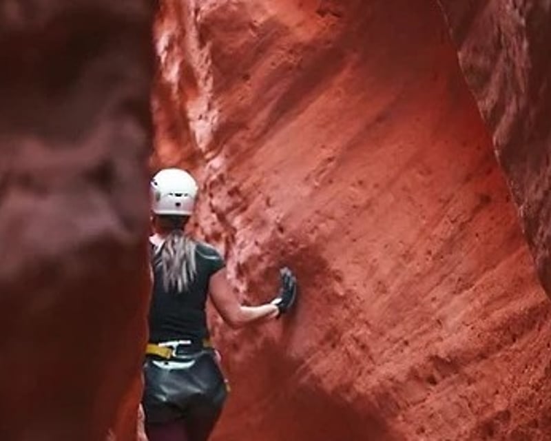 Peek-A-Boo Slot Canyon UTV Tour & Hike in Kanab