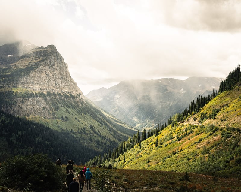 Full Going-to-the-Sun Road Tour in Glacier National Park