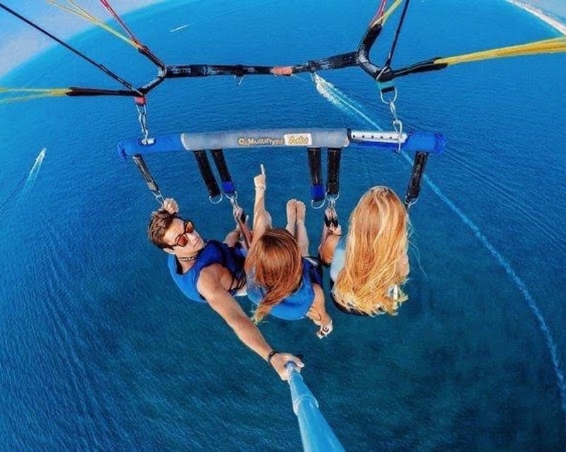 Venice Beach Parasailing: 1,200 Feet High