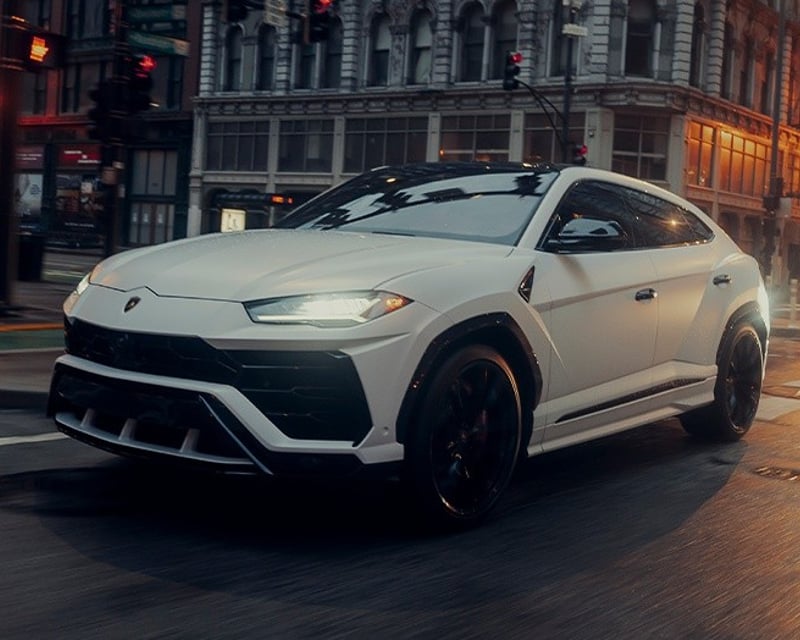 Lamborghini Urus Rental in Chicago