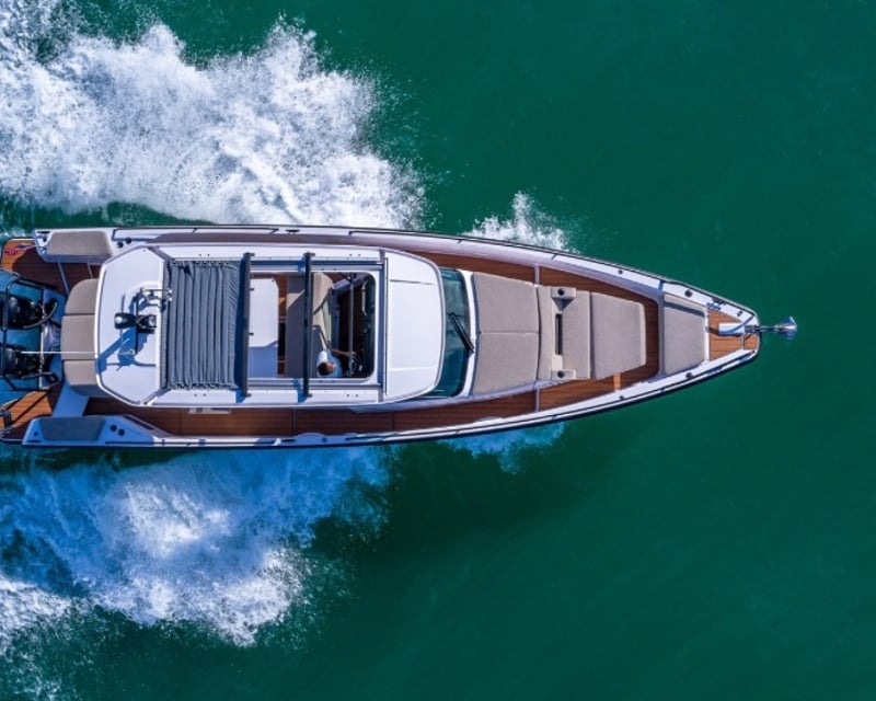 Private 38' Yacht Charter in Miami Beach