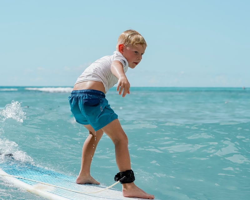 Private Kids Surf Lesson for Ages 4-15 in Waikiki