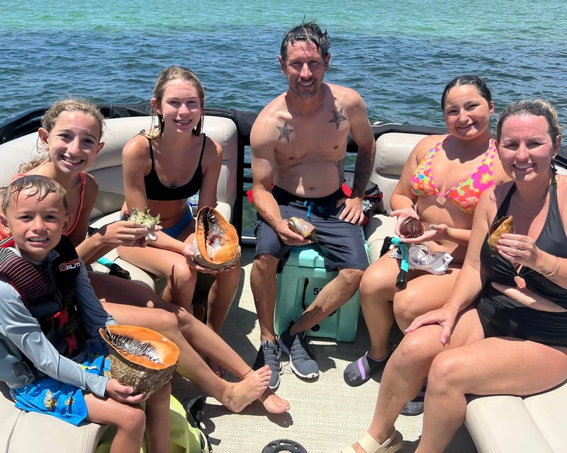 Private Dolphin & Snorkel Tour to Shell Island