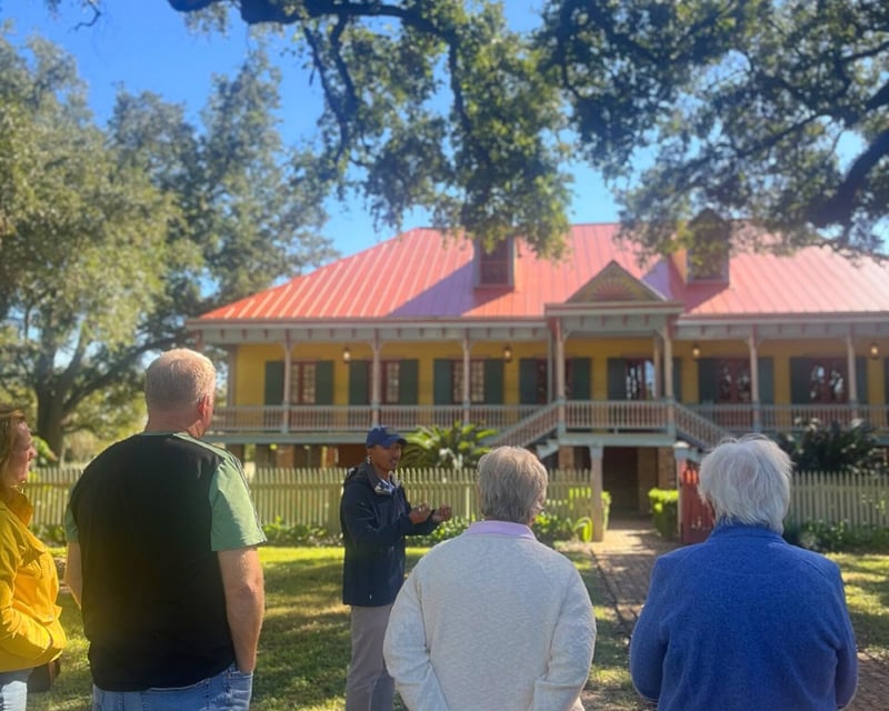 New Orleans Laura Plantation & Swamp Airboat Tour