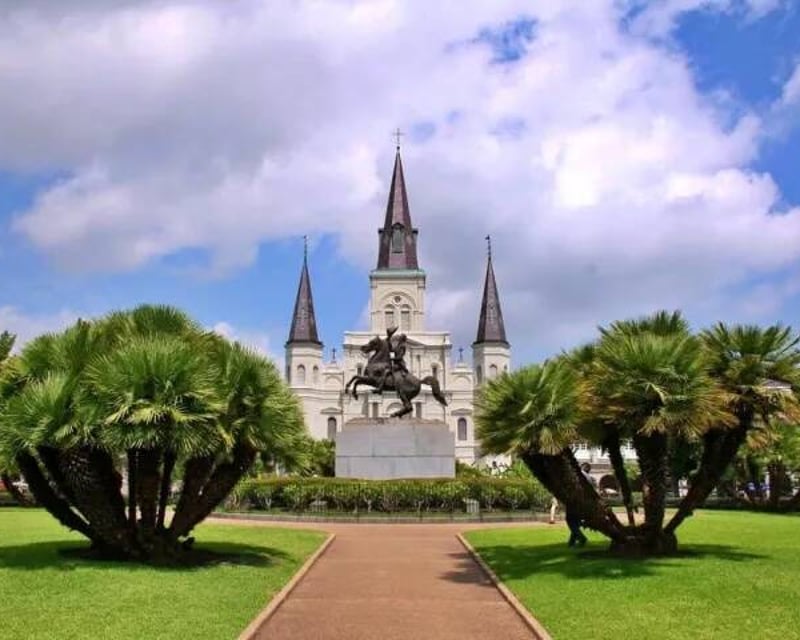 Private New Orleans Driving Tour With Garden District & French Quarter