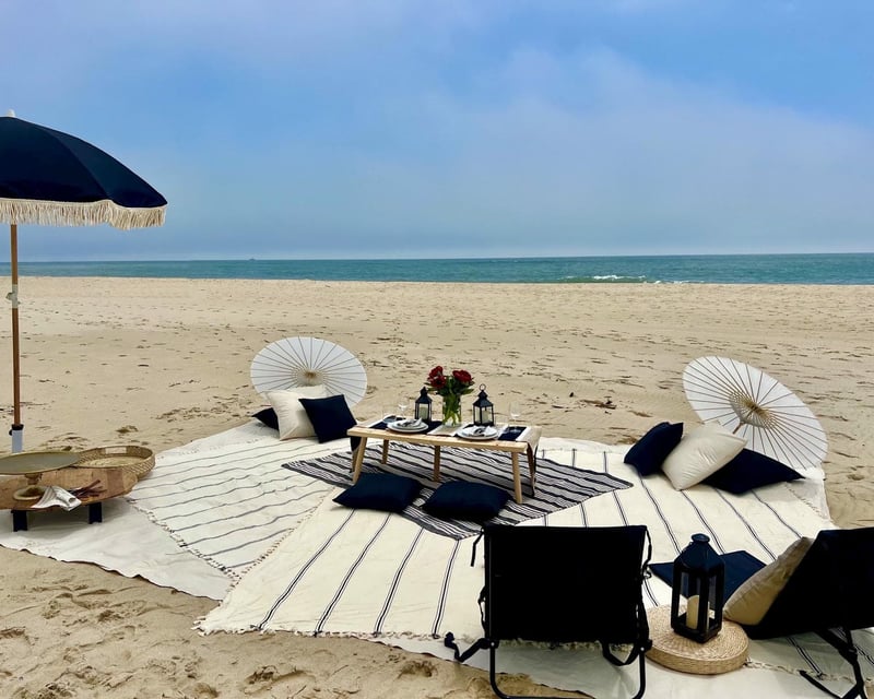 Private Helicopter Flight & Beach Picnic from Manhattan