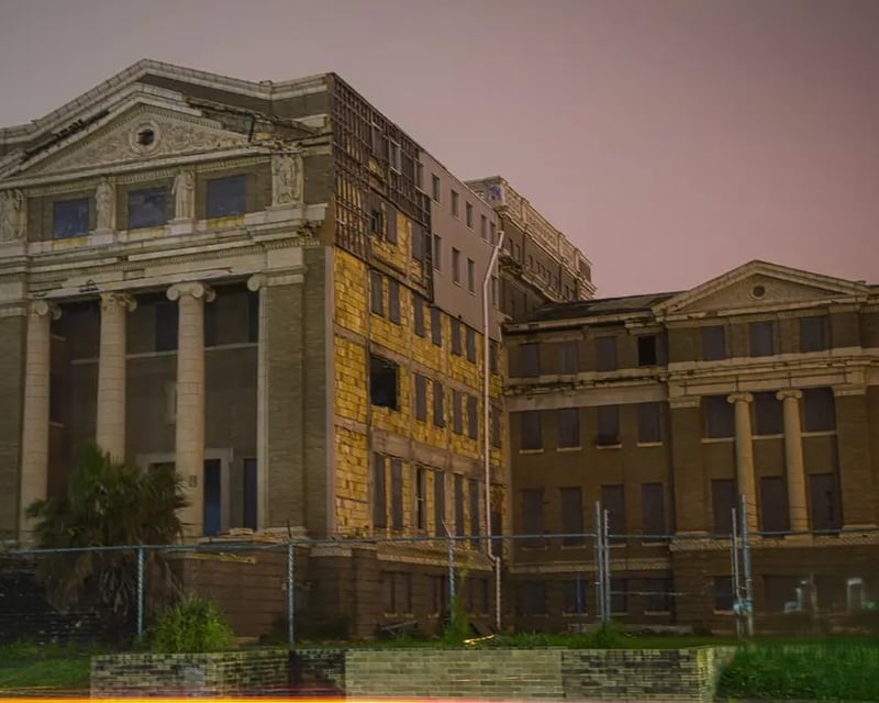 Explore Downtown Corpus Christi on a 2-Hour Ghost Tour