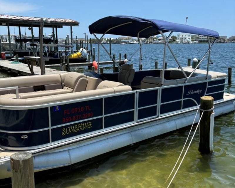 Full-Day Pontoon Rental in Destin with Fuel Included