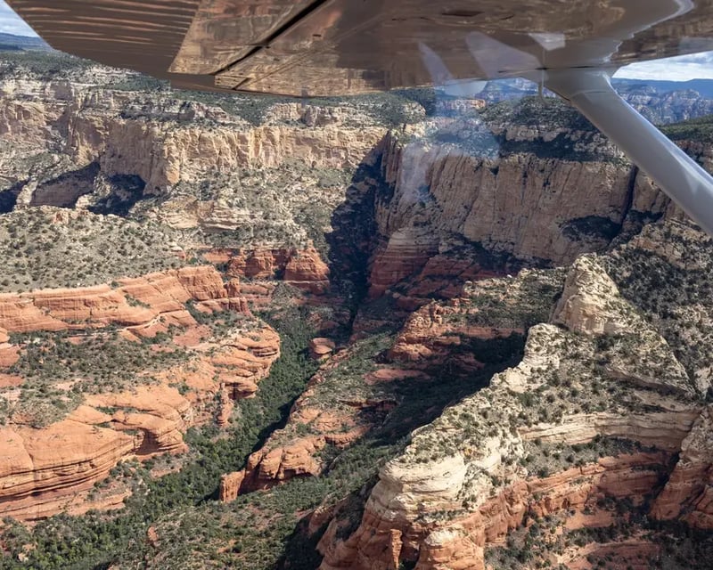 Scenic Flight & Grand Canyon Rim Tour from Cottonwood