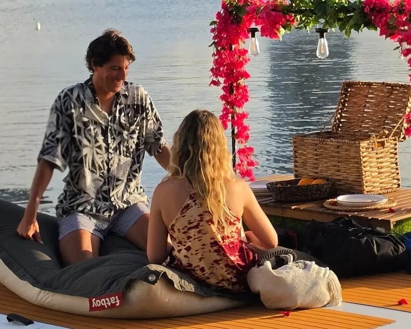 Champagne Floating Dinner on Condado Lagoon