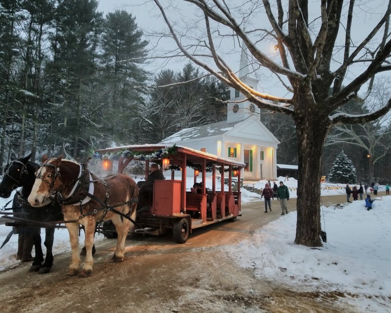 Christmas by Candlelight Bus Tour at Old Sturbridge Village