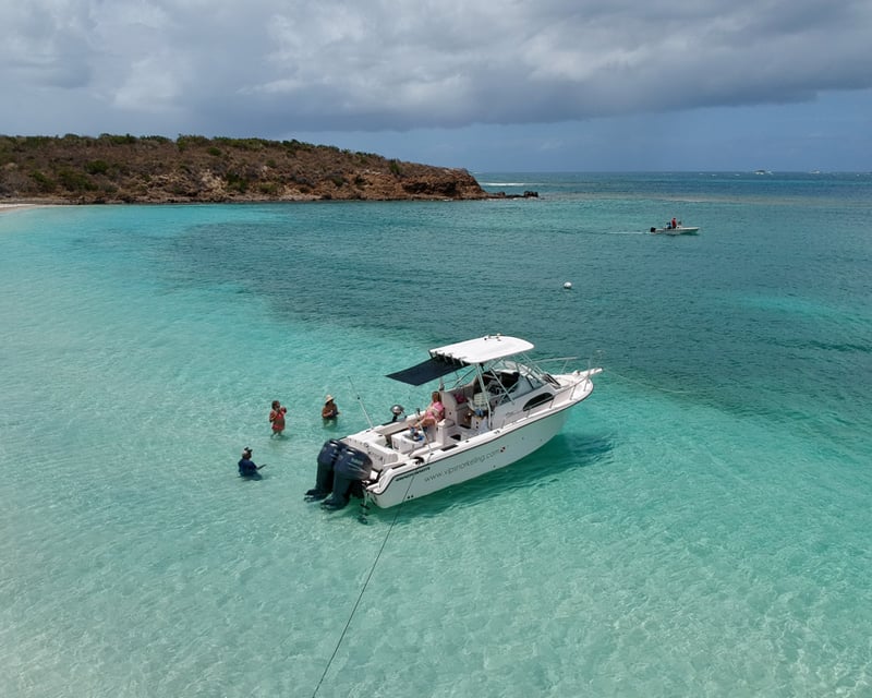 Private 28' Boat Snorkeling Charter in Fajardo